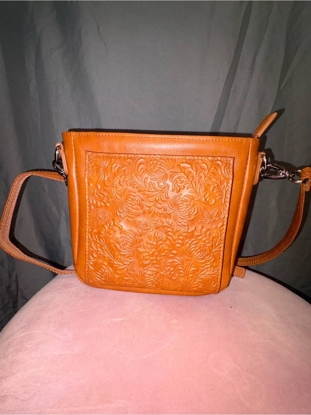 Gun Tote’n Mamas GTM-22 Tooled Leather Concealed Carry Crossbody Purse Tan